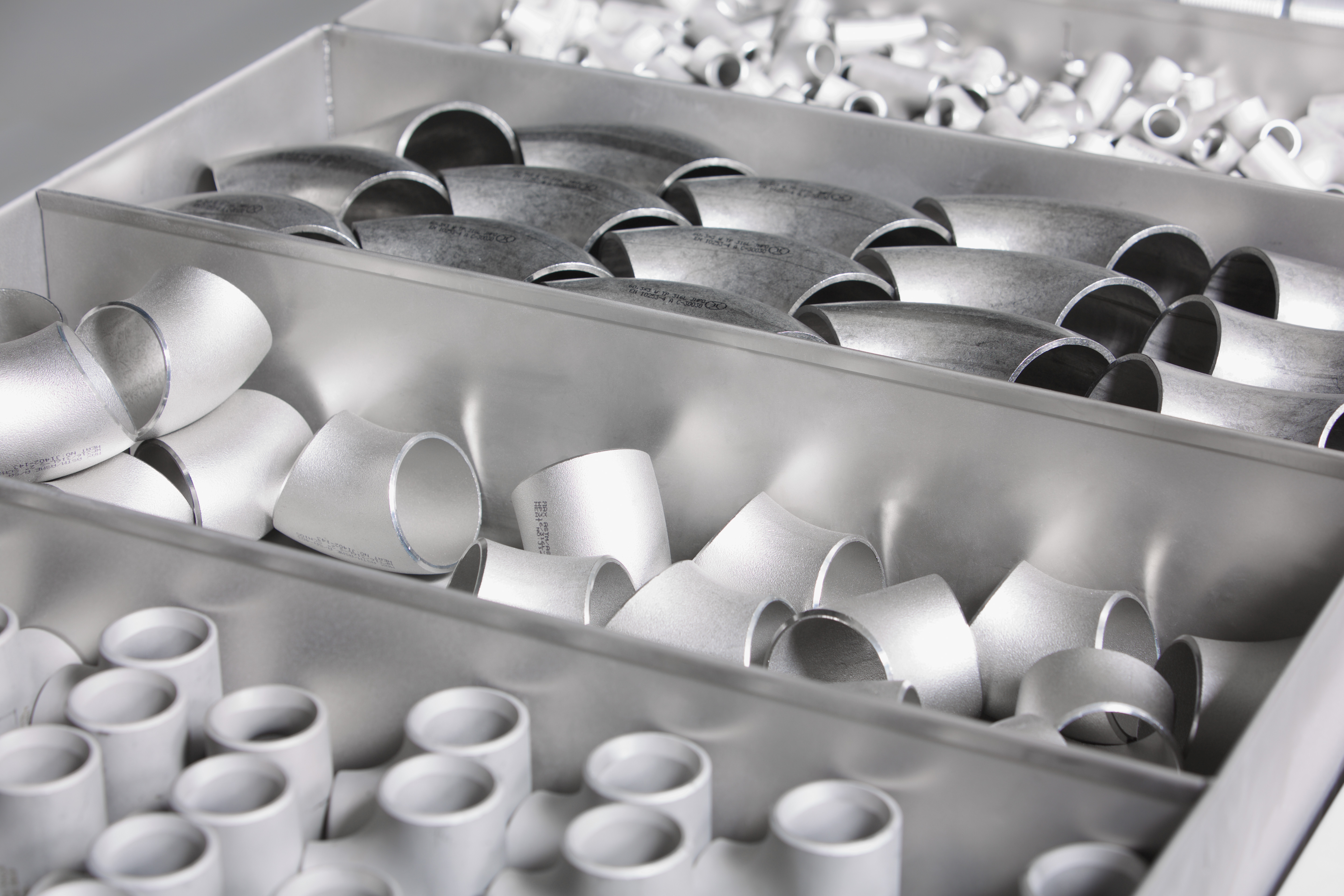 Fittingen vaste leveranciers Paul Meijering Metalen bv